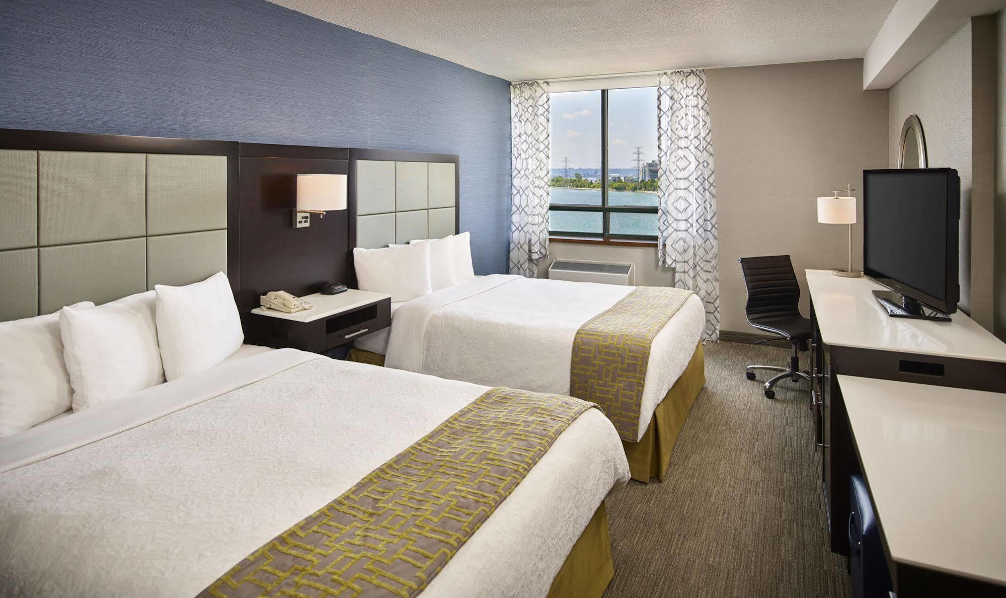 Hotel Waterfront Downtown